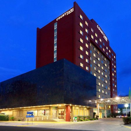 Отель Courtyard Monterrey San Jeronimo Экстерьер фото